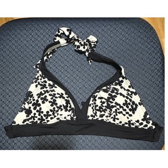 Black and white bikini top, medium - Picture 1 of 3